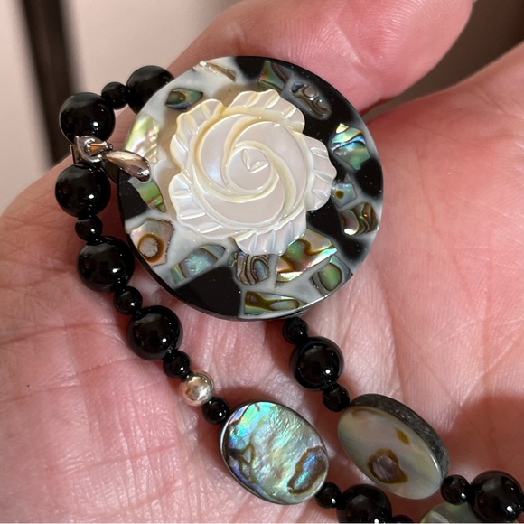 Vintage 1990 Y2K Retro Deco MOP Black Onyx 18kGP toggle clasp Hawaiian Necklace - Picture 14 of 17